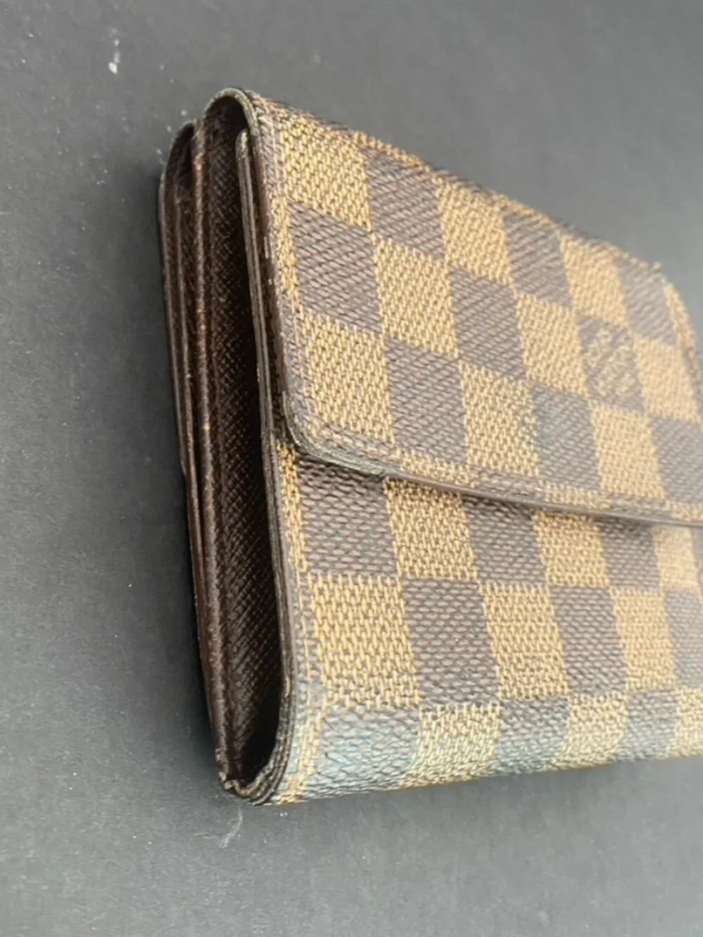 Louis Vuitton Damier E Elise Wallet